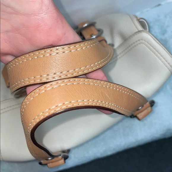 Coach ‘Chelsea’ Turnlock Shoulder Bag - Picture 4 of 17